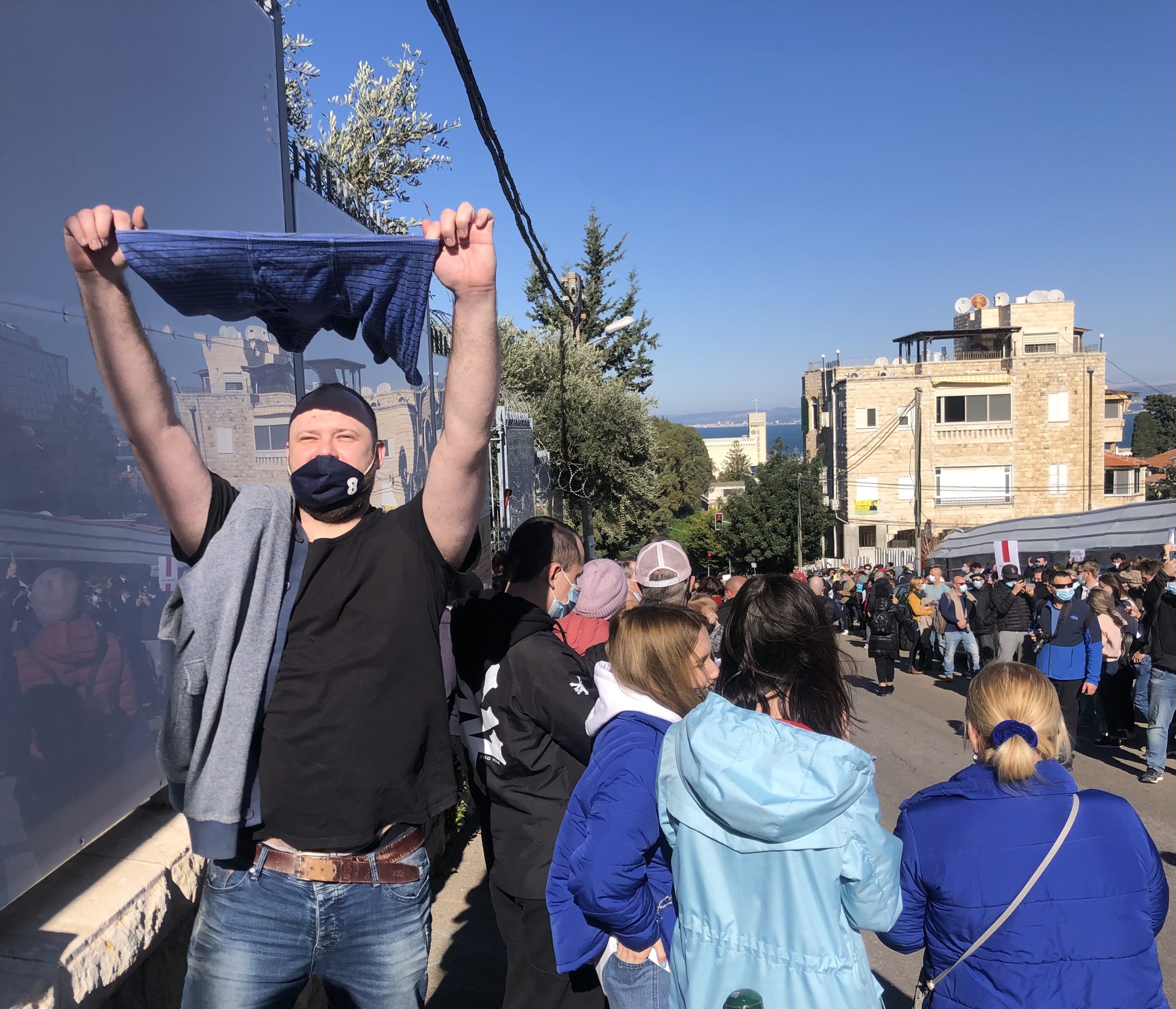 Солидарность: русскоязычные израильтяне на демонстрации в защиту Алексея Навального. Хайфа. Фото: Елена Шафран